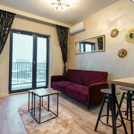 Spodek Lavish Apartman *