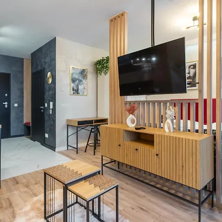 Spodek Lavish Apartman *